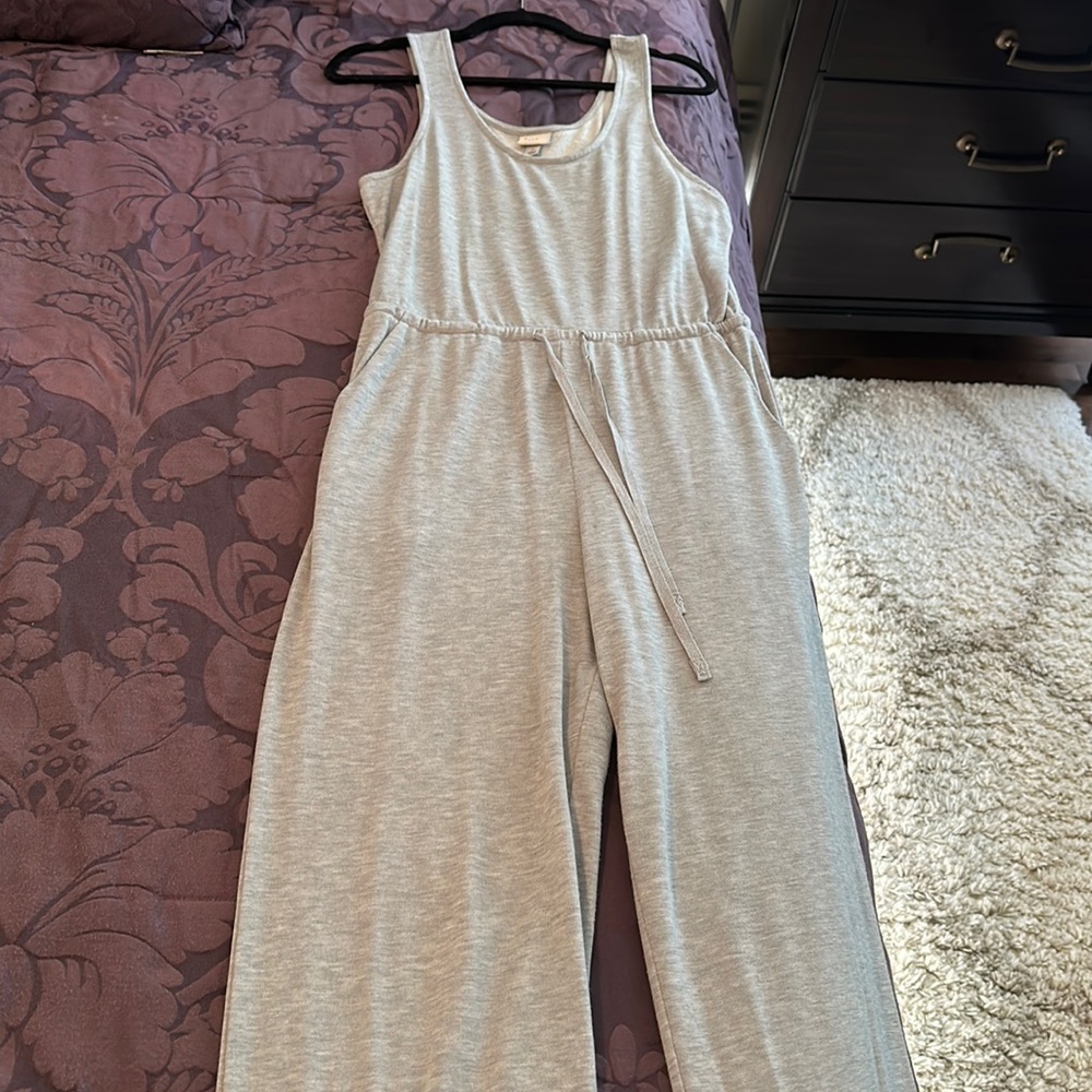 Target A New Day heather grey romper women’s size medium ultra soft and cozy